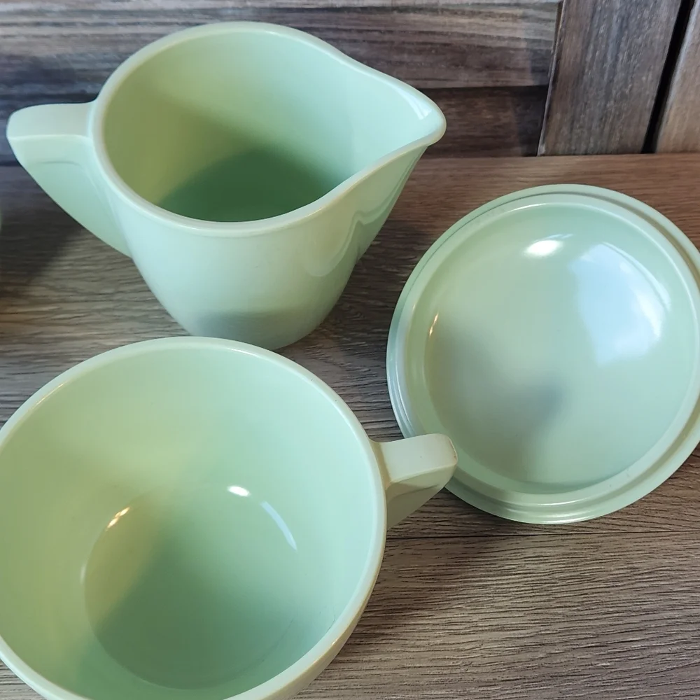 Vintage Boonton 5pc Coffee set Light Green 2 Stackable Mugs, Creamer, Sugar